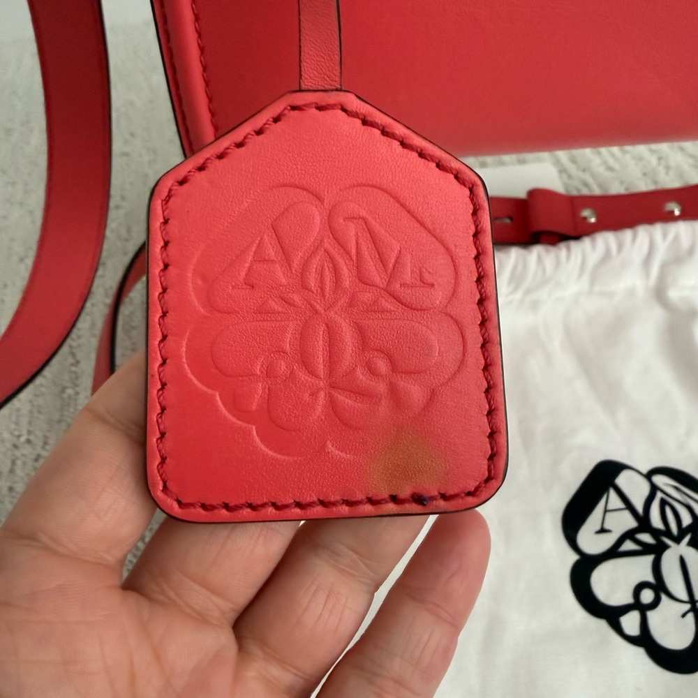 Alexander McQueen Short Story in coral $2,290 - Picture 3 of 15